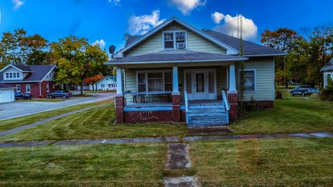 300 N Axtel Avenue, Milford, IL 60953 - #: 12501330