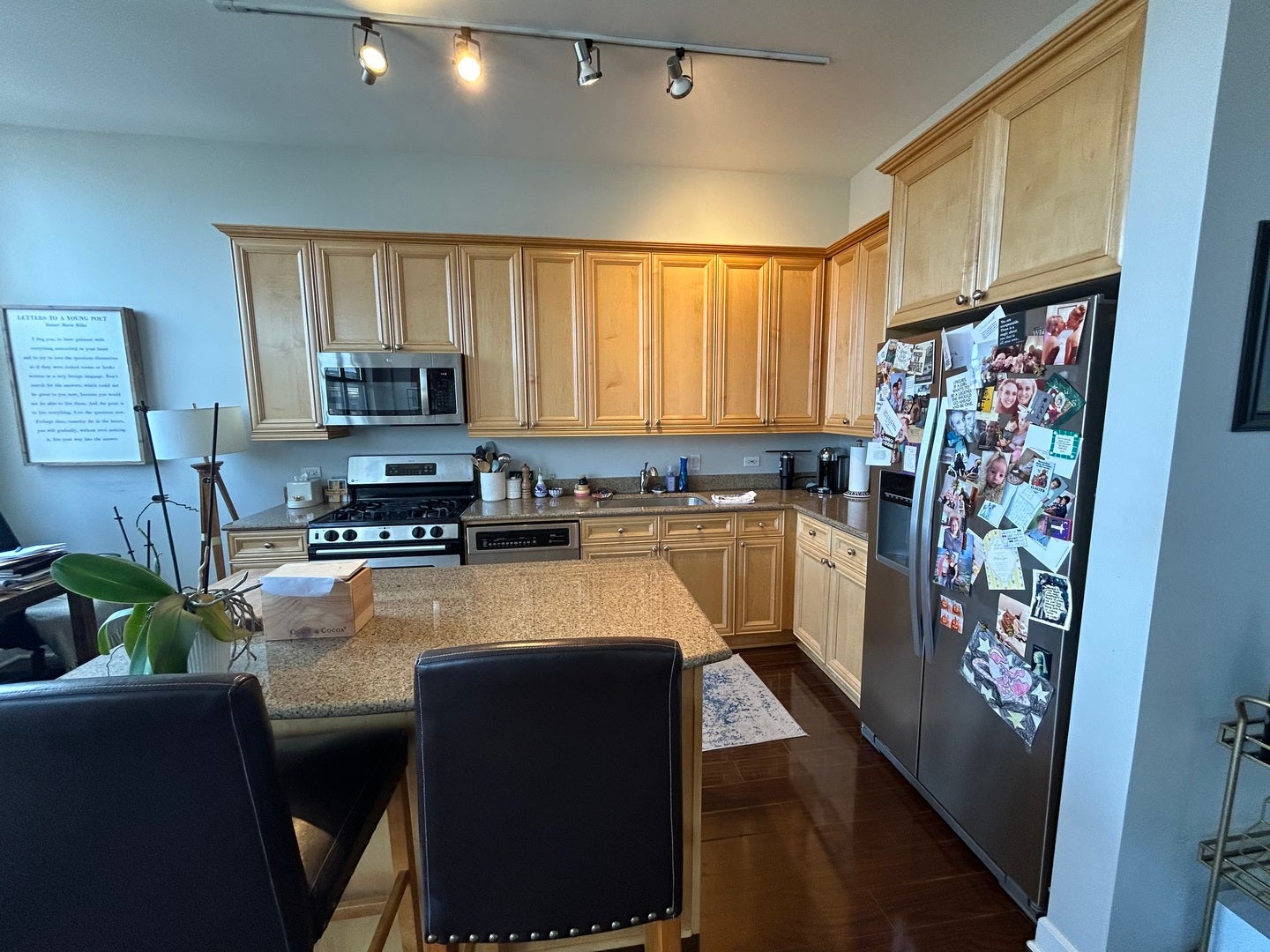 15 S Throop Street 506