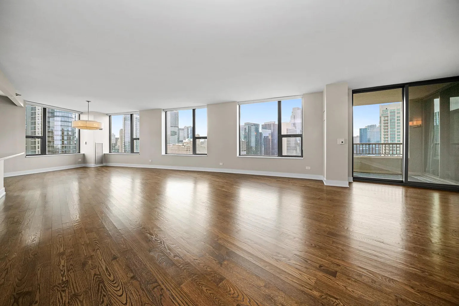 501 N Clinton Street 2903