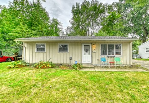 Photo of 2417 E Green Street, Urbana, IL 61802 (MLS # 12430483)