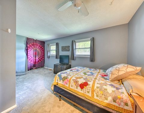 Tiny photo for 2417 E Green Street, Urbana, IL 61802 (MLS # 12430483)