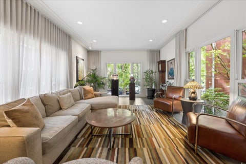 Tiny photo for 2452 N Janssen Avenue, Chicago, IL 60614 (MLS # 12709204)