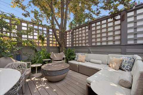 Tiny photo for 2452 N Janssen Avenue, Chicago, IL 60614 (MLS # 12709204)