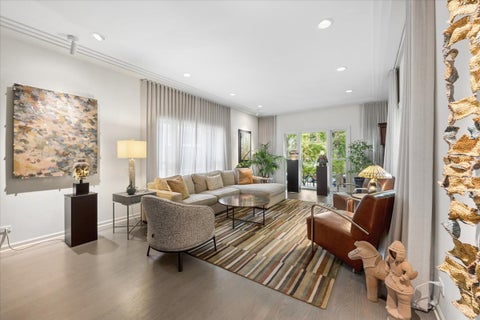 Tiny photo for 2452 N Janssen Avenue, Chicago, IL 60614 (MLS # 12709204)