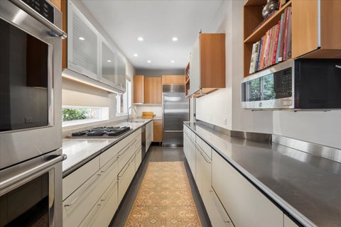 Tiny photo for 2452 N Janssen Avenue, Chicago, IL 60614 (MLS # 12709204)