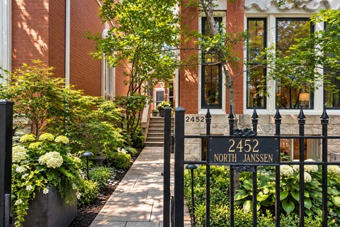 Tiny photo for 2452 N Janssen Avenue, Chicago, IL 60614 (MLS # 12709204)