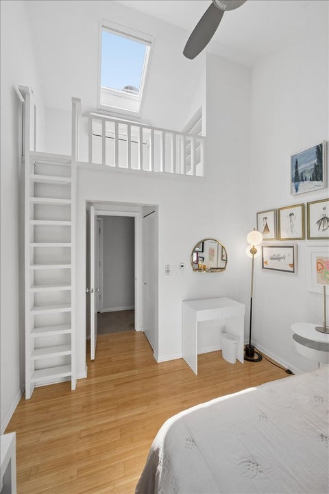 Tiny photo for 2452 N Janssen Avenue, Chicago, IL 60614 (MLS # 12709204)