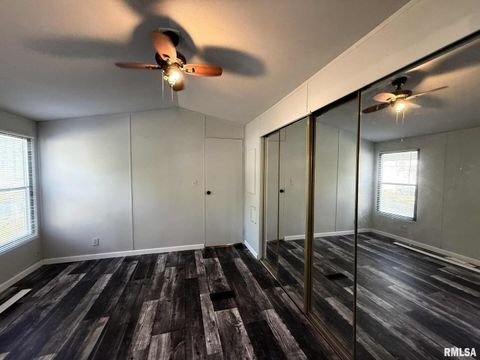 Tiny photo for 73 Grassy, Carbondale, IL 62901 (MLS # QC4267559)