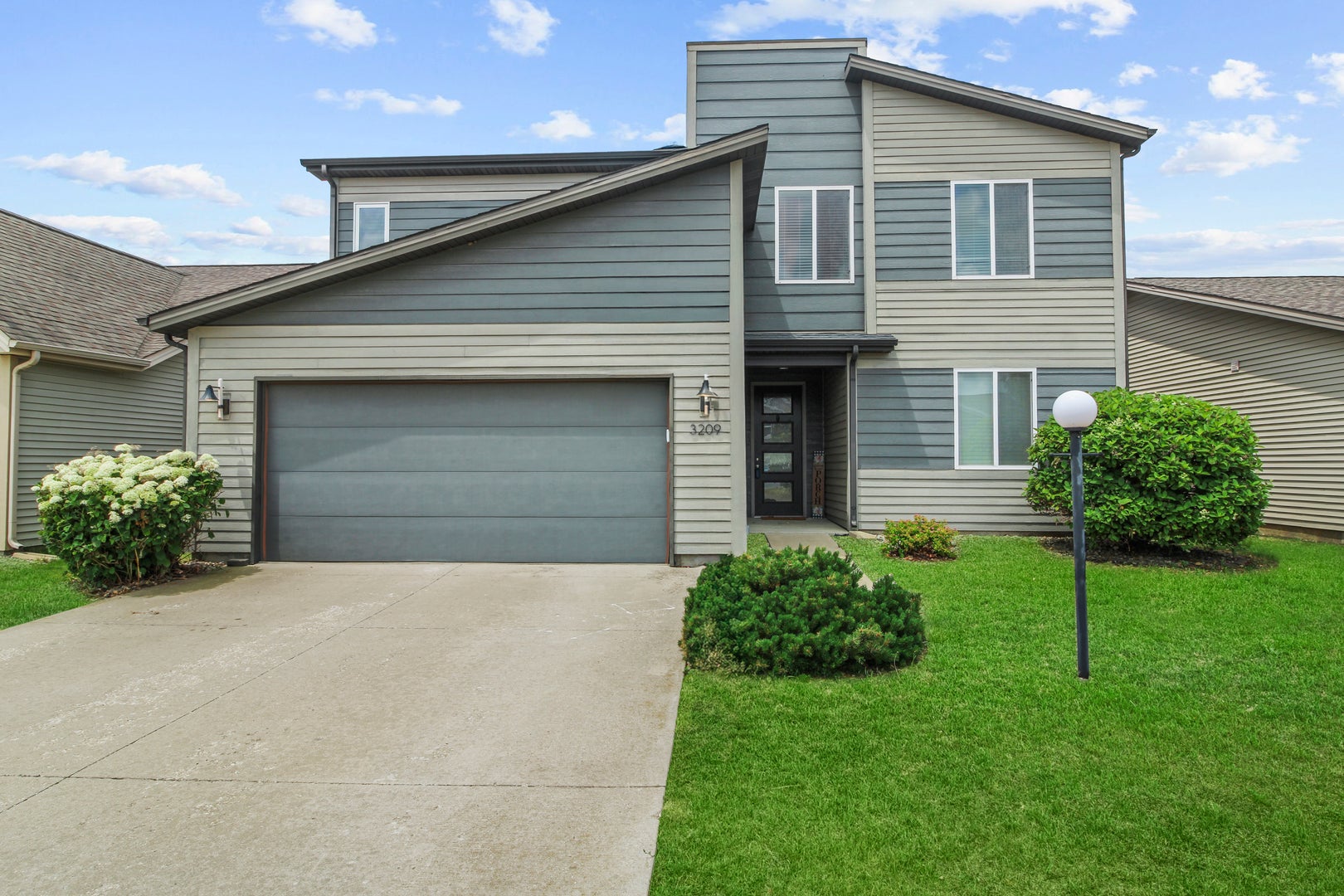 3209 Stanley Lane