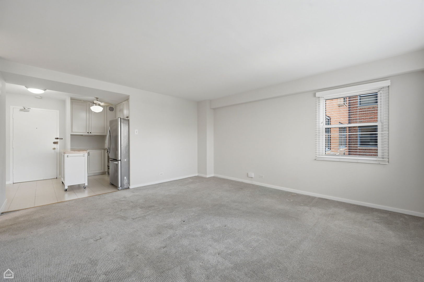 2909 N SHERIDAN Road 605