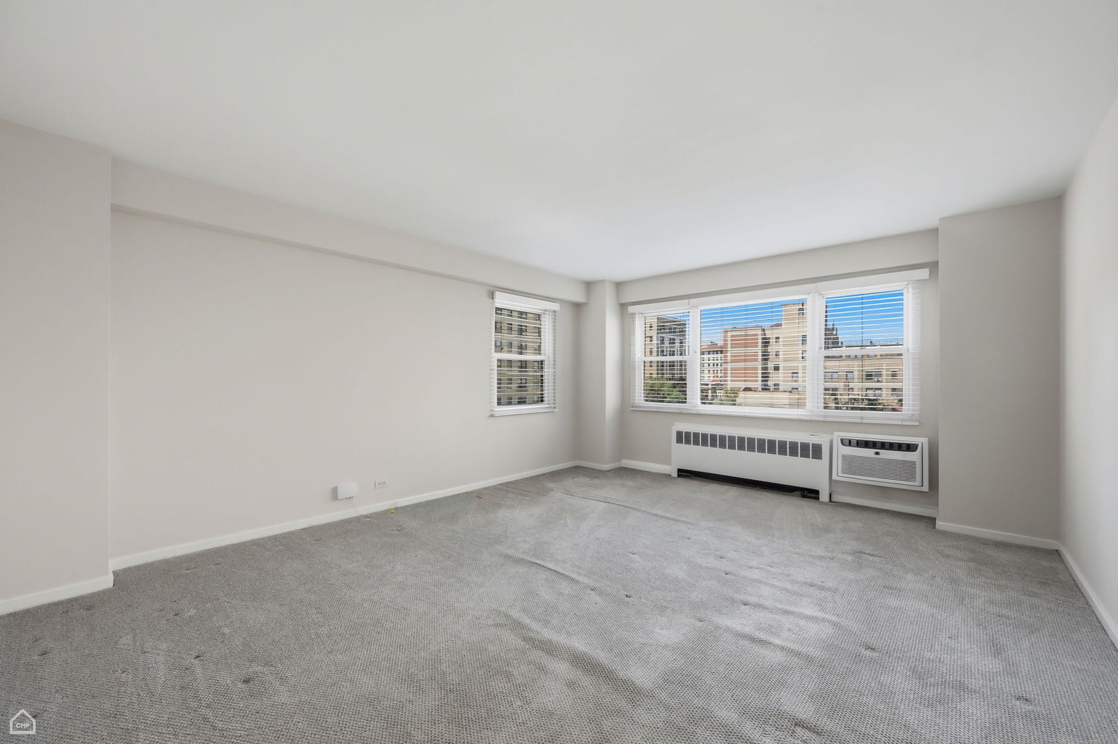 2909 N SHERIDAN Road 605