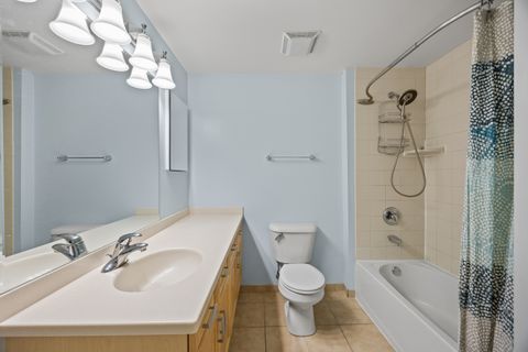 Tiny photo for 819 Graceland Avenue #204, Des Plaines, IL 60016 (MLS # 12671248)