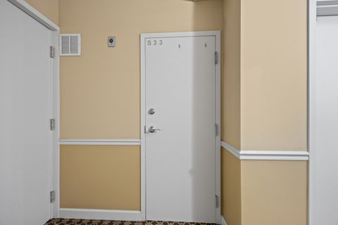 Tiny photo for 819 Graceland Avenue #204, Des Plaines, IL 60016 (MLS # 12671248)