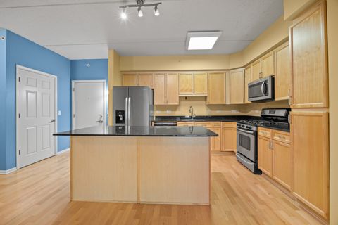 Tiny photo for 819 Graceland Avenue #204, Des Plaines, IL 60016 (MLS # 12671248)