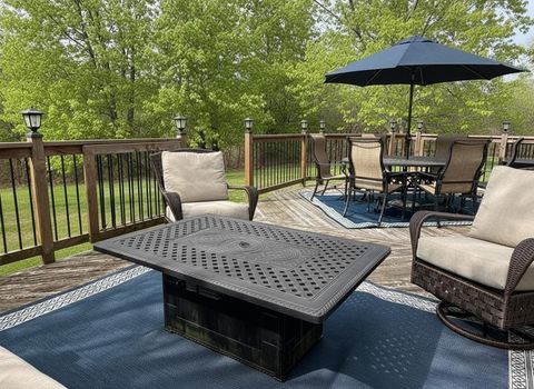 Tiny photo for 822 Waters Edge Drive, South Elgin, IL 60177 (MLS # 12619584)