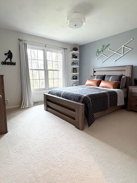 Tiny photo for 822 Waters Edge Drive, South Elgin, IL 60177 (MLS # 12619584)