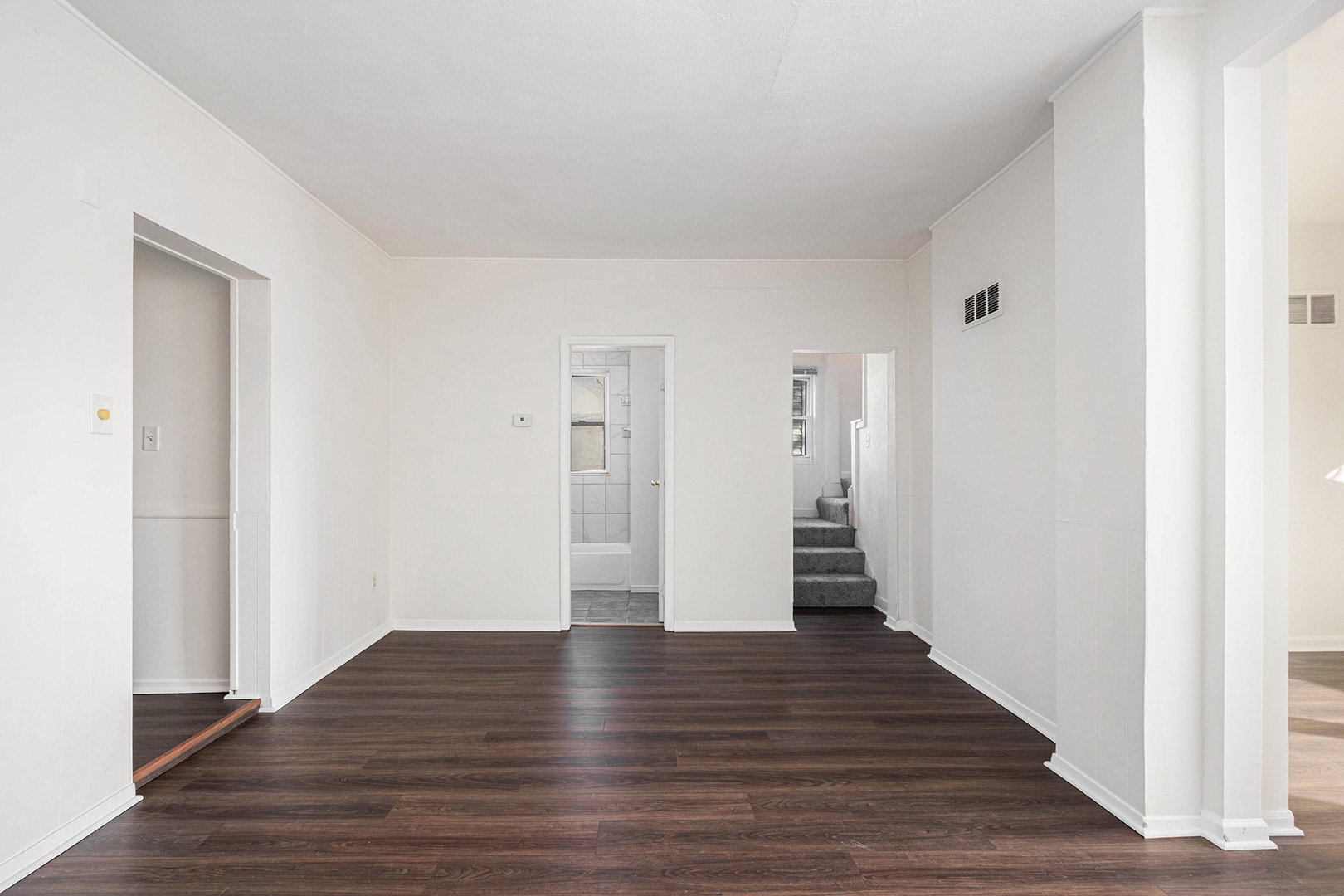 18508 CHICAGO Avenue