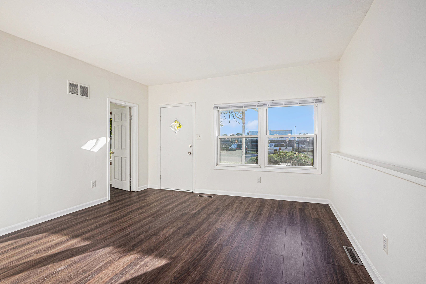 18508 CHICAGO Avenue