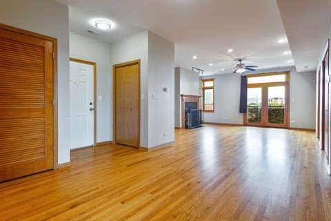 Tiny photo for 641 E Pershing Avenue #301, Chicago, IL 60653 (MLS # 12722570)