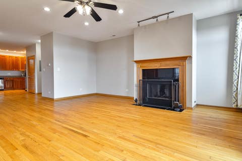 Tiny photo for 641 E Pershing Avenue #301, Chicago, IL 60653 (MLS # 12722570)