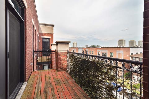 Tiny photo for 641 E Pershing Avenue #301, Chicago, IL 60653 (MLS # 12722570)