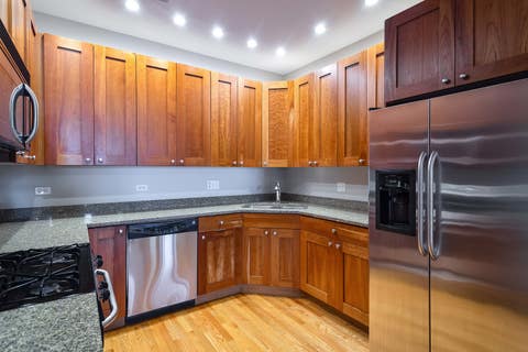 Tiny photo for 641 E Pershing Avenue #301, Chicago, IL 60653 (MLS # 12722570)