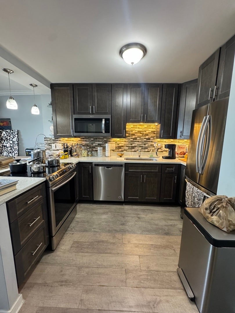 1560 N Sandburg Terrace 3407