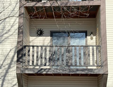 Tiny photo for 760 E Iowa St Street #2A, Eldridge, IA 52748 (MLS # 100000582)