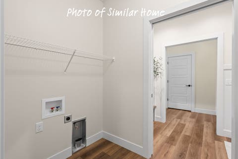 Tiny photo for 604 15TH Street N, Leclaire, IA 52753 (MLS # 12685901)