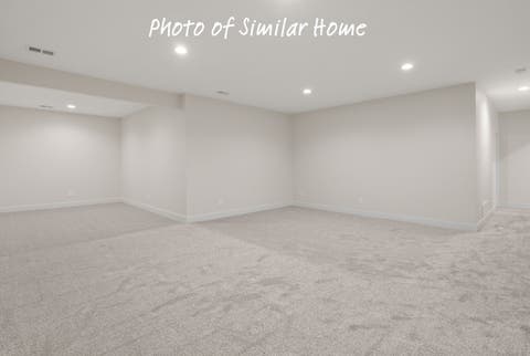 Tiny photo for 604 15TH Street N, Leclaire, IA 52753 (MLS # 12685901)