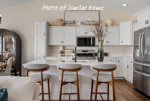 Tiny photo for 604 15TH Street N, Leclaire, IA 52753 (MLS # 12685901)