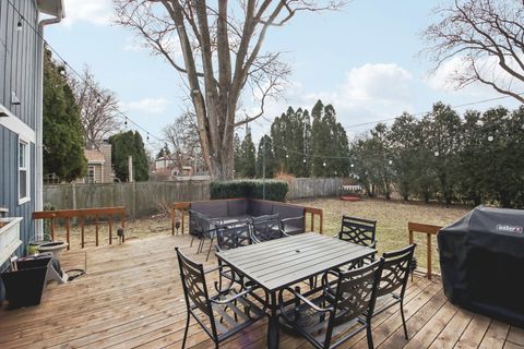 Tiny photo for 1028 Highland Lane, Glenview, IL 60025 (MLS # 12579467)