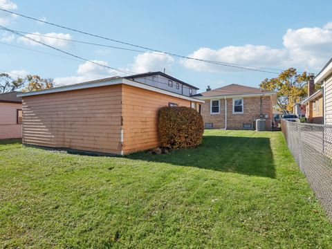 Tiny photo for 533 50th Avenue, Bellwood, IL 60104 (MLS # 12514603)