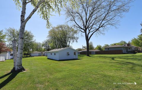Tiny photo for 2031 Gilboa Avenue, Zion, IL 60099 (MLS # 12649198)