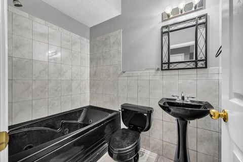 Tiny photo for 6 Fuller Court, Bloomington, IL 61705 (MLS # 12606958)