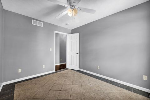 Tiny photo for 6 Fuller Court, Bloomington, IL 61705 (MLS # 12606958)