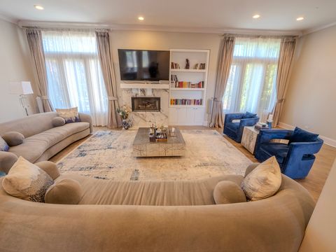 Tiny photo for 2015 Tree Farm Court, Buffalo Grove, IL 60089 (MLS # 12507377)