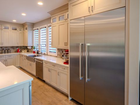 Tiny photo for 2015 Tree Farm Court, Buffalo Grove, IL 60089 (MLS # 12507377)