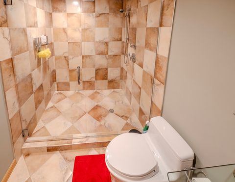 Tiny photo for 2015 Tree Farm Court, Buffalo Grove, IL 60089 (MLS # 12507377)