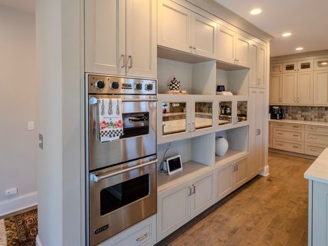 Tiny photo for 2015 Tree Farm Court, Buffalo Grove, IL 60089 (MLS # 12507377)