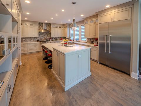 Tiny photo for 2015 Tree Farm Court, Buffalo Grove, IL 60089 (MLS # 12507377)