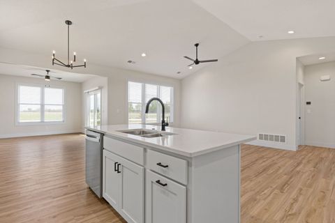 Tiny photo for 1 FRANK Court, Le Claire, IA 52753 (MLS # 12550570)