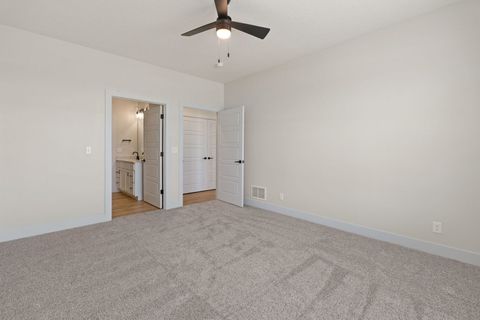 Tiny photo for 1 FRANK Court, Le Claire, IA 52753 (MLS # 12550570)