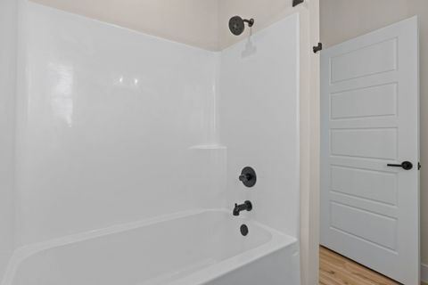 Tiny photo for 1 FRANK Court, Le Claire, IA 52753 (MLS # 12550570)