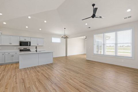 Tiny photo for 1 FRANK Court, Le Claire, IA 52753 (MLS # 12550570)