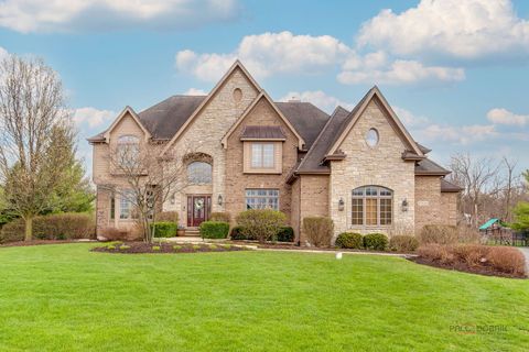 Photo of 37W209 Deer Pond Court, St. Charles, IL 60175 (MLS # 12694541)