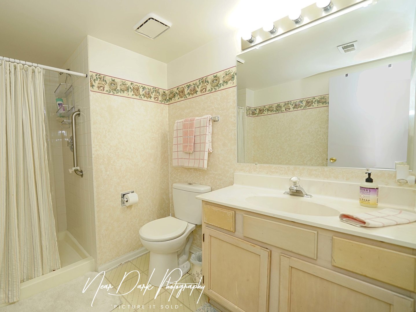 1302 Lorelei Drive