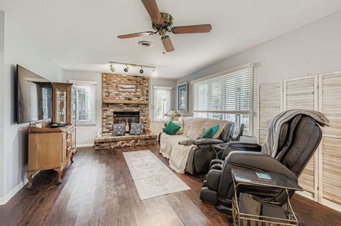 Tiny photo for 1440 Dennison Road, Hoffman Estates, IL 60169 (MLS # 12469977)