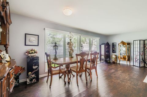 Tiny photo for 1440 Dennison Road, Hoffman Estates, IL 60169 (MLS # 12469977)