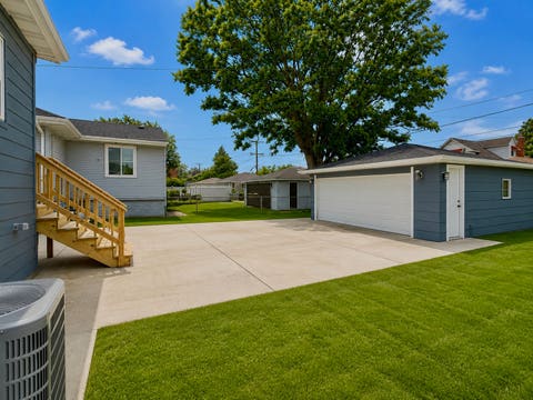 Tiny photo for 624 S 19th Avenue, Maywood, IL 60153 (MLS # 12718076)